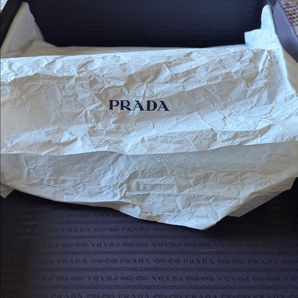 PRADA MENS SZ 7 Fits Women\'s  8.5-9.5. Leather Slide Sandals.Prada triangle logo main image 11